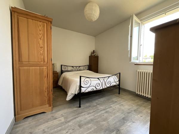 Appartement
         5 pièces
        - 70 m² Exclusivité 115 000 € *