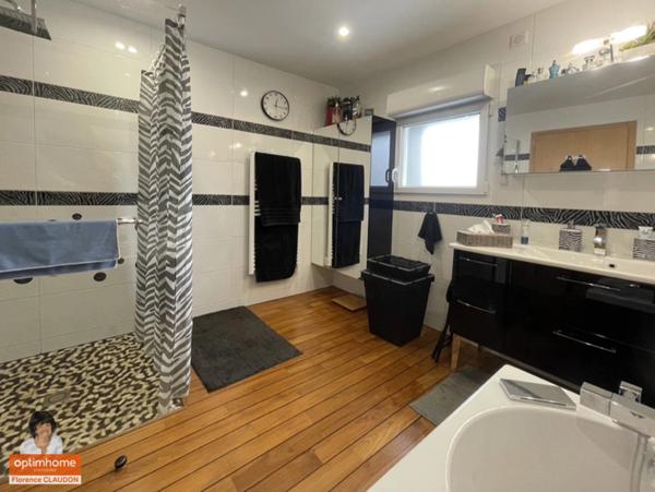 ÉPINAL APPARTEMENT 101 m² adapté PMR, ASCENSEUR, TERRASSE, GARAGE, CAVE, STATIONNEMENT