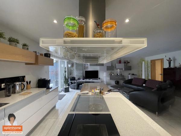 ÉPINAL APPARTEMENT 101 m² adapté PMR, ASCENSEUR, TERRASSE, GARAGE, CAVE, STATIONNEMENT