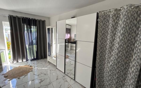 Maison à vendre    3 pièces •  Rivière-Salée