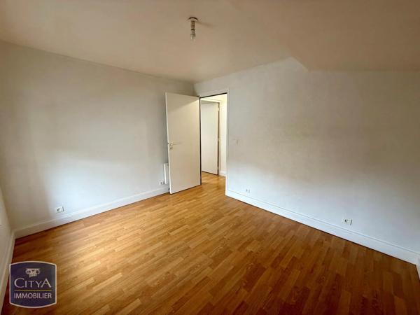 Maison à louer 3 pièces 58.46m² Les Martres-d'Artière (63430)