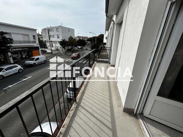 Location Appartement 3 pièces 60 m² - 8 AVENUE MARYSE BASTIE Royan 17200