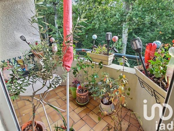 Appartement 3 pièces de 77 m² à Évry (91000)