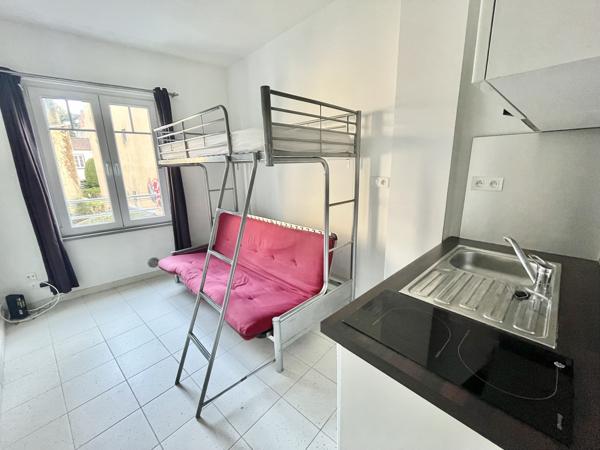 Appartement
                                                                                                                                                                                                                                                                                                                        1 pièce(s)                                                                                                                                                                                                                                                                                                                              13.8  m²