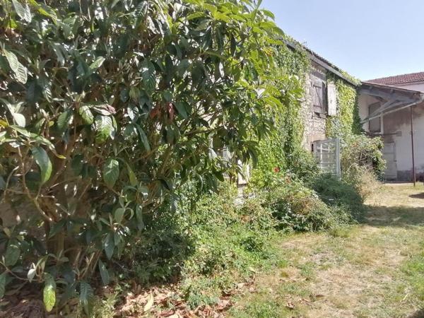 Maison à restaurer à vendre à Andilly en Charente-Maritime (17230), ref : VD/605