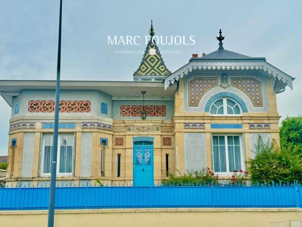 Maison Belle Époque de 182 m² habitable sur un terrain de1863 m² avec dépendances, piscine chauffée, potager et garages couverts