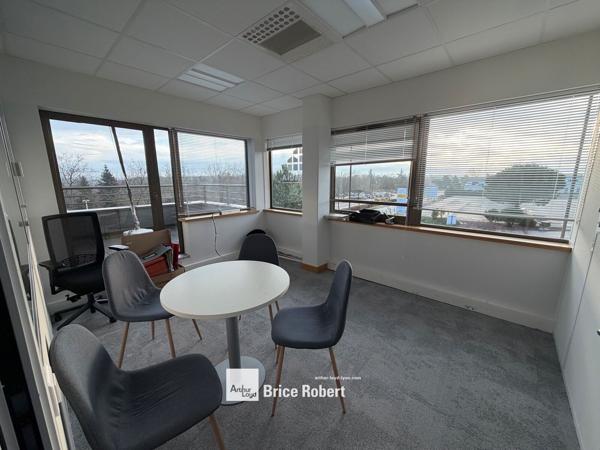 Bureaux à vendre ou à louer Marcy l'Etoile terrasse et grande luminosité