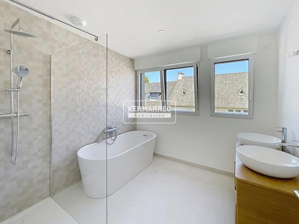 Maison 8 pièces – 206 m² environ à Saint-Grégoire (ref : 32792)