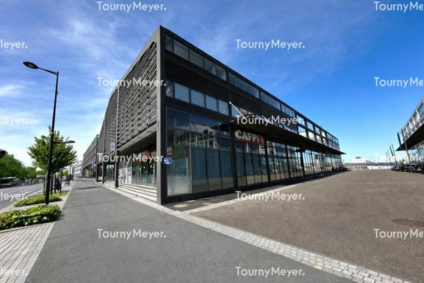 À LOUER BUREAUX RENOVES - BASSINS A FLOT BORDEAUX