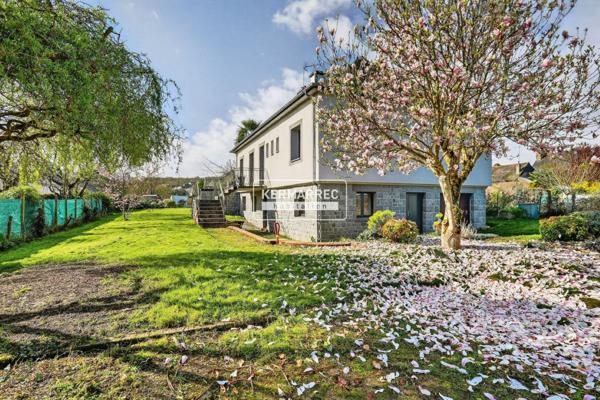 Maison 8 pièces – 184 m² environ à Guichen (ref : 72884)
