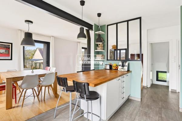 Maison 8 pièces – 184 m² environ à Guichen (ref : 72884)