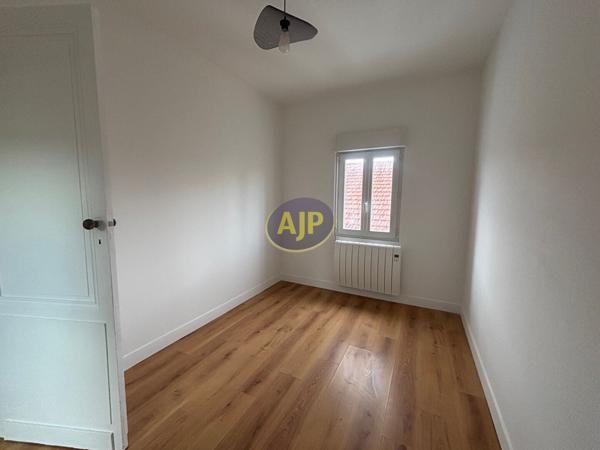 Appartement à louer Bordeaux : 2 pièces, 39m² avec 1 chambre(s) à 865€ - AJP Immobilier Bordeaux Saint-Augustin