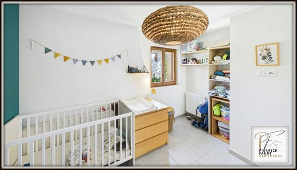 T3 avec terrasse plein sud, vue montagnes, garage et cave à Briançon