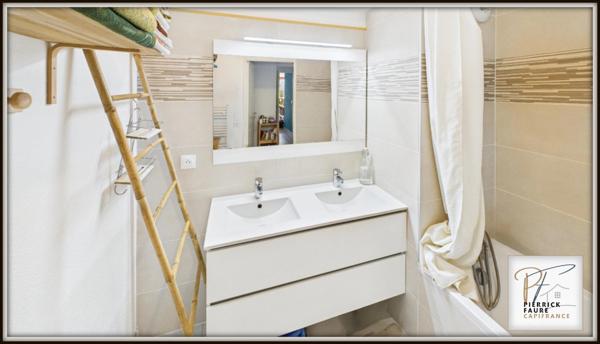 T3 avec terrasse plein sud, vue montagnes, garage et cave à Briançon