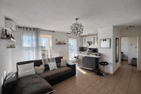 Chateau gombert (13013) En exclusivité - T2 lumineux de 44 m2 avec terrasse et garage - Château-Gombert