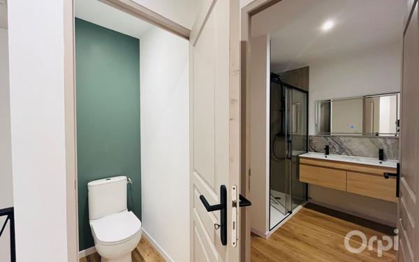 Maison à vendre    2 pièces •  Uchaud