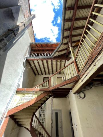 Immeuble Rare au Coeur du Centre Historique de Revel