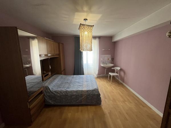 Maison à vendre 140 400 € Réparsac 6 p 208 m² DPE C