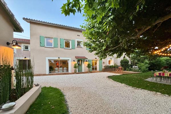 Demeure de prestige Malissard 10 pièces 243 m2 avec piscine et terrain de 3100m²