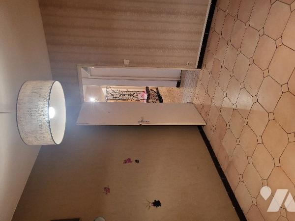 Dans une jolie résidence au calme et sécurisée
Un appartement de type 2 de 54 m² en quatrième étage