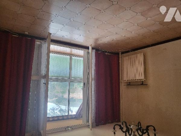 Dans une jolie résidence au calme et sécurisée
Un appartement de type 2 de 54 m² en quatrième étage