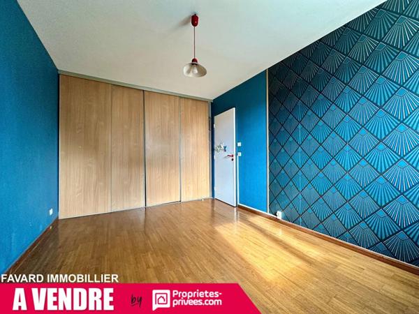Grande maison familiale 238 m² - 7 chambres - jardin & garages - Brive-la-Gaillarde
