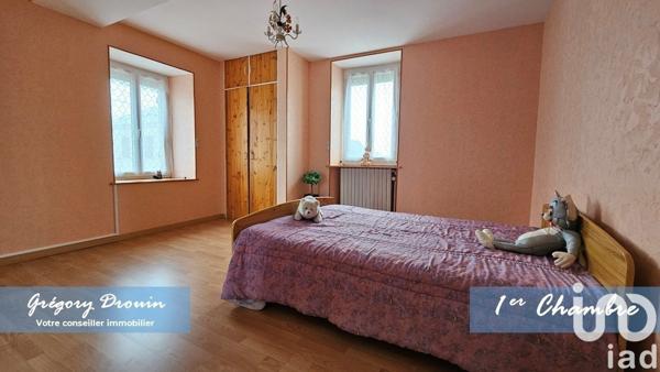 Maison de ville 5 pièces de 164 m² à Bromeilles (45390)