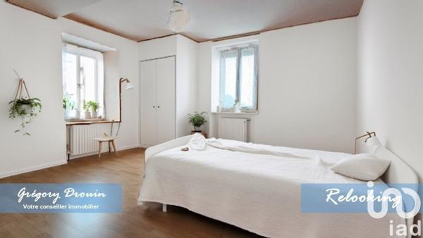 Maison de ville 5 pièces de 164 m² à Bromeilles (45390)