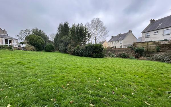 Terrain à vendre    Landivisiau