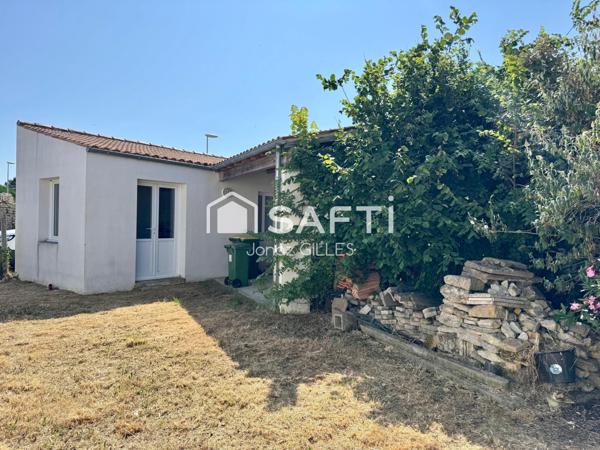 Maison 4 chambres avec piscine et dépendance