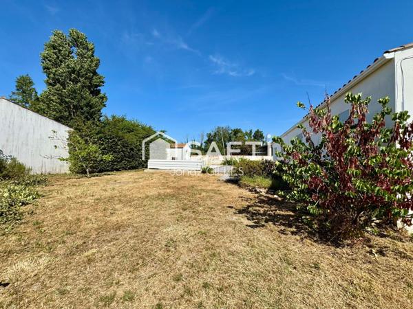 Maison 4 chambres avec piscine et dépendance