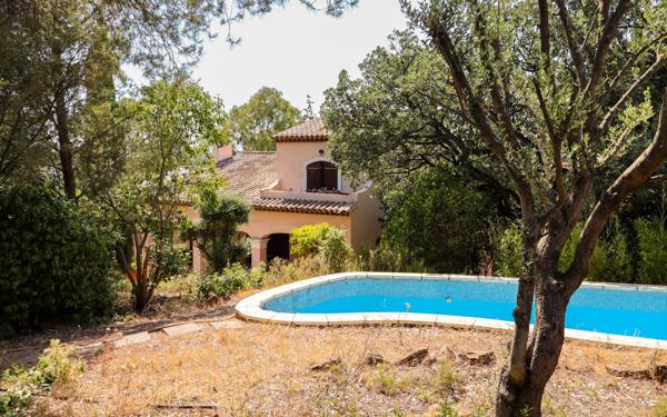 Maison à vendre    6 pièces • 172 m2 La Seyne-sur-Mer