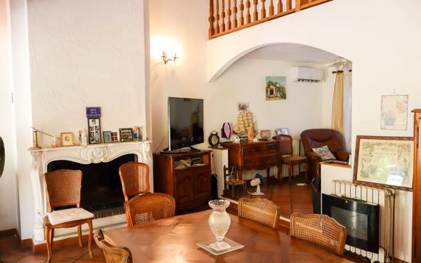 Maison à vendre    6 pièces • 172 m2 La Seyne-sur-Mer