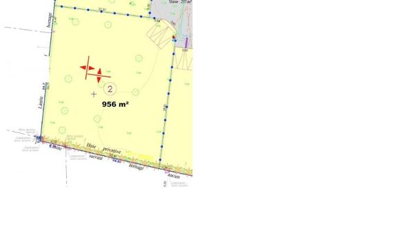 BEAU TERRAIN A BATIR VIABILISE