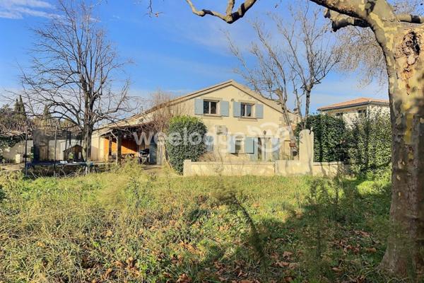 Maison à vendre 6 pièces de 172 m² à Saint-Martin-de-Crau Autres biens correspondant à votre recherche Autres biens de l'agent