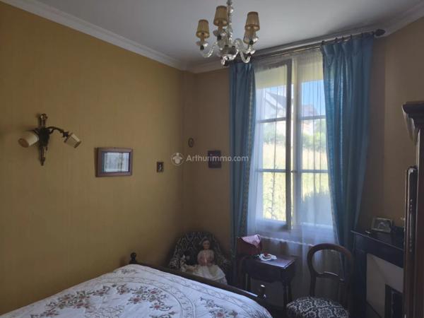 Vente Maison 7 pièces 154 m2 à La Chartre-sur-le-Loir