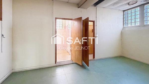 Immeuble 600 m² à rénover + terrain constructible – Périgueux centre