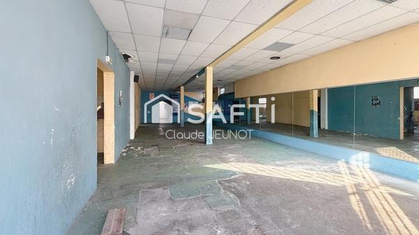 Immeuble 600 m² à rénover + terrain constructible – Périgueux centre