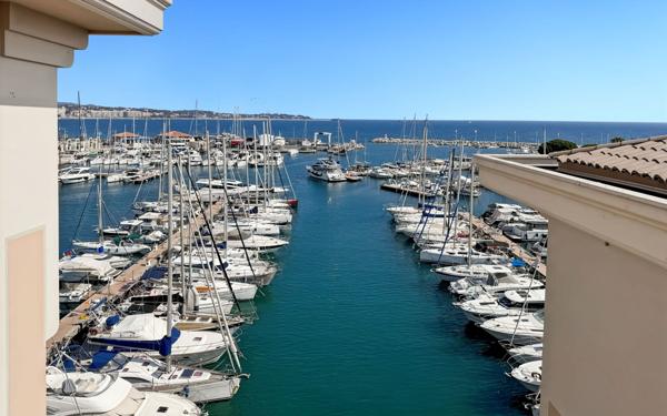 Appartement à vendre    1 pièce • 26,53 m2 Fréjus