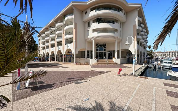 Appartement à vendre    1 pièce • 26,53 m2 Fréjus