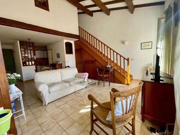 Duplex T3 au centre de Trans-en-Provence
