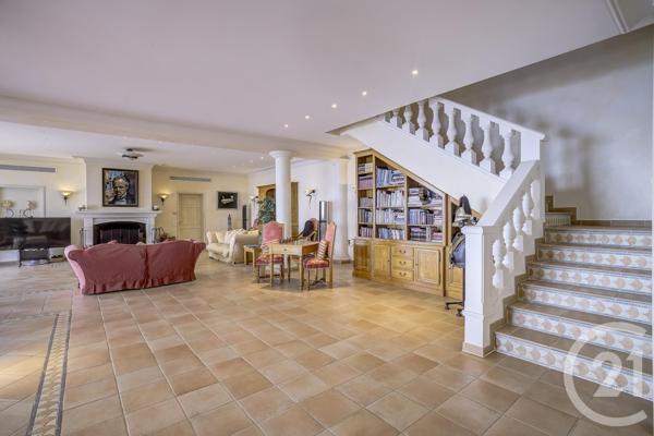 maison à vendre  12 pièces - 700 m2 THEOULE SUR MER - 06