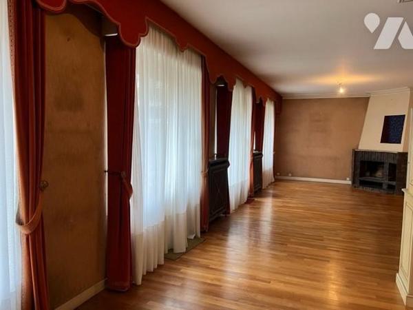 Vaste T6 au centre ville 