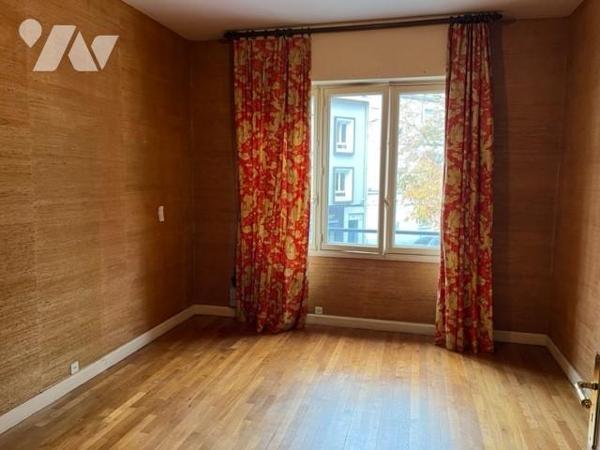 Vaste T6 au centre ville 