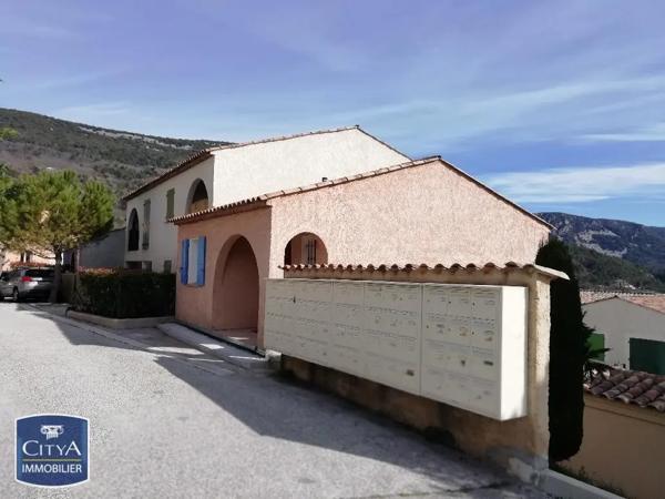 Appartement à louer 3 pièces 45.84m² Bargemon (83830)