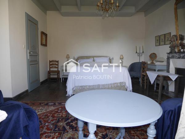 MAISON EN PIERRE 5 CHAMBRES AUX PORTES DE NIORT