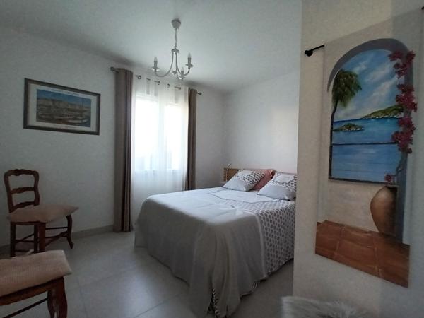 Maison neuve à port des barques