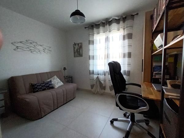 Maison neuve à port des barques