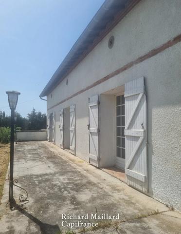 EXCLUSIVITÉ — Maison de caractère à fort potentiel à rénover — Cadre naturel exceptionnel  sur 3 300 m² de terrain