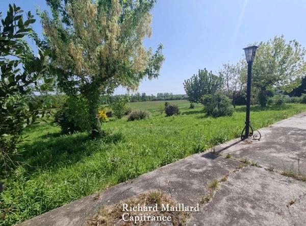 EXCLUSIVITÉ — Maison de caractère à fort potentiel à rénover — Cadre naturel exceptionnel  sur 3 300 m² de terrain